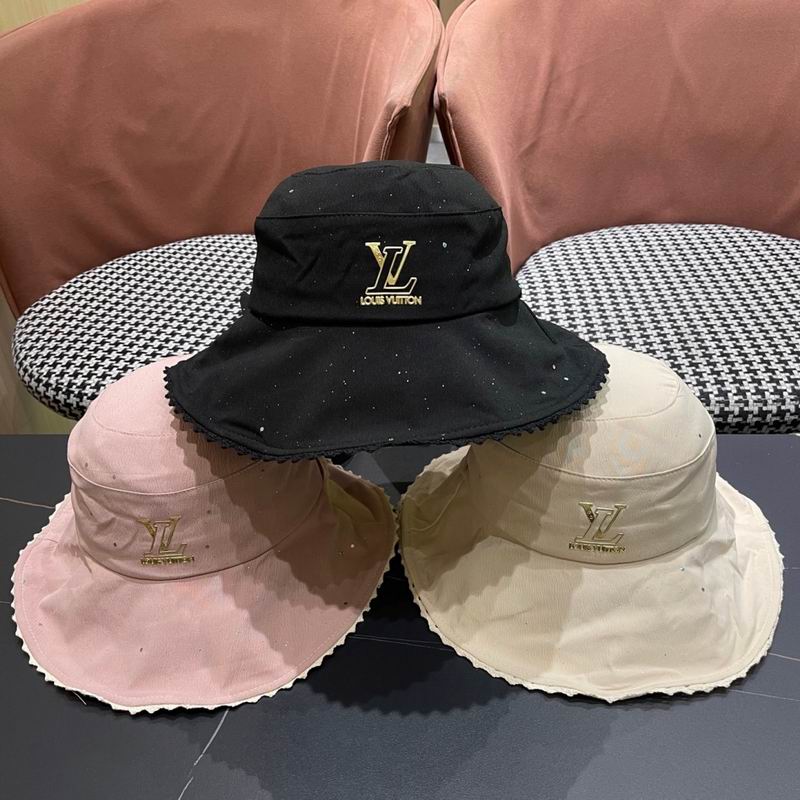 LV hat 061001